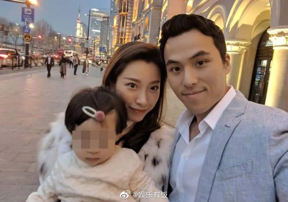 娱乐有饭：#赌王孩子# 澳门赌王何鸿燊有4个老婆17个孩子-图2